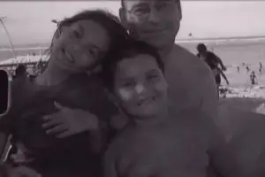 Sempat berpisah karena orang tua cerai, ini 11 potret kenangan kebersamaan Irish Bella & ayah kandung